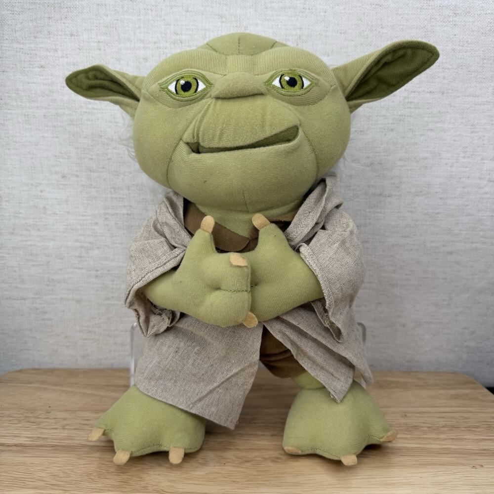 Yoda Star Wars 18" Jay Franco Plush Lucas Film Stuffed Animal With Robe And Hood